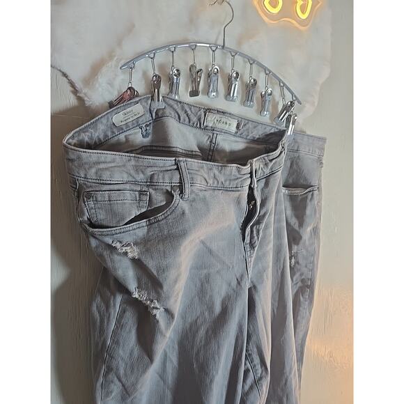 Torrid Skinny Plus 24XT Destructed Distressed Jean Light Gray Casual School - Picture 6 of 7